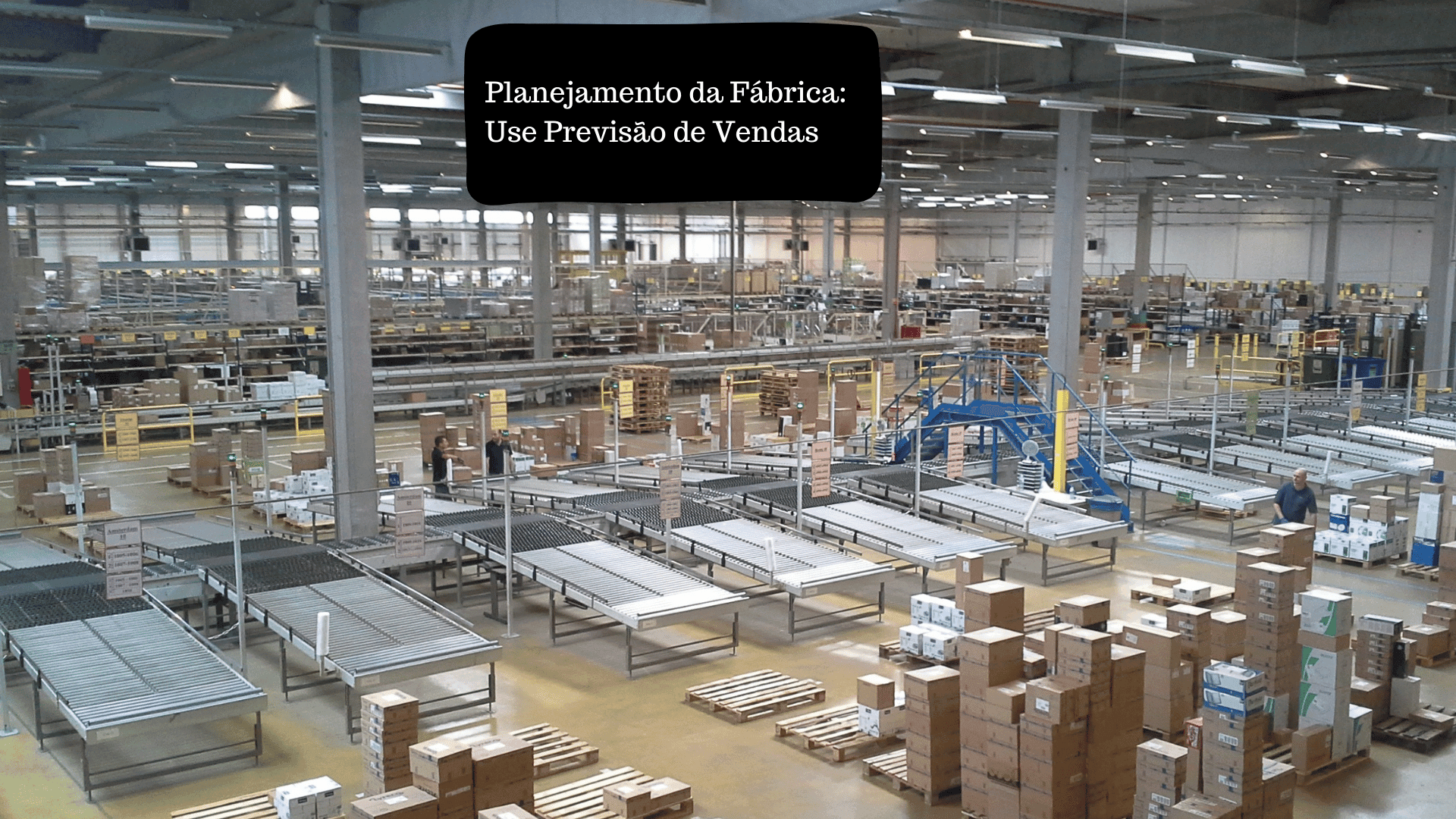 Foto de linhas produtivas de uma fabrica